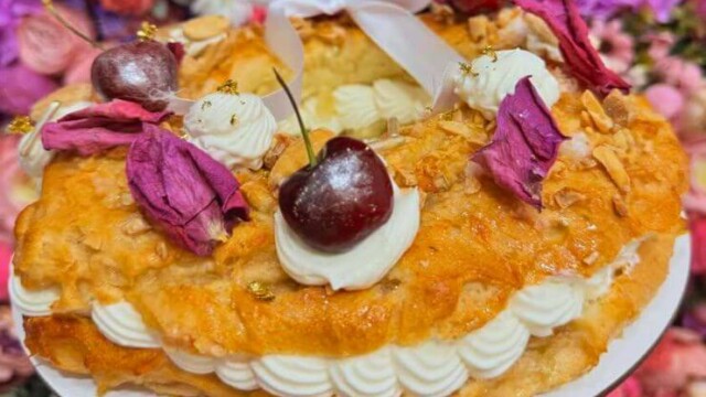 Pastelería Macchi, roscón de reyes vegano y sin gluten con decoración coquette